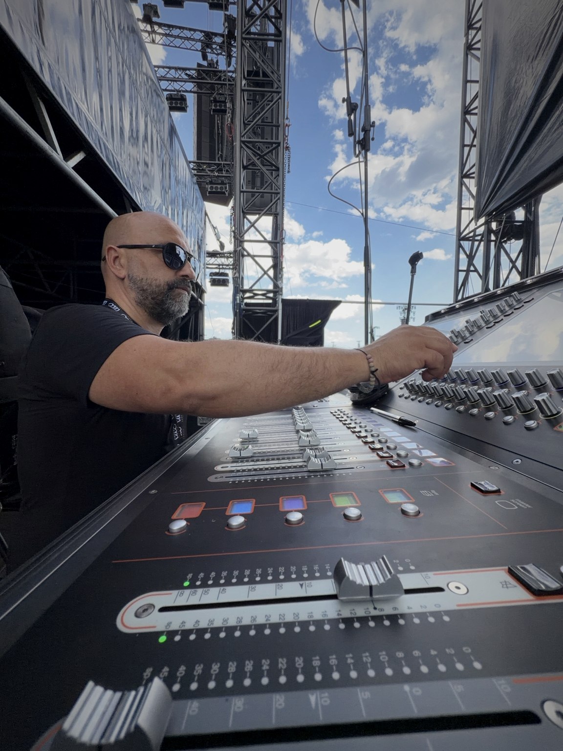 Francesco Gaudio alla console live