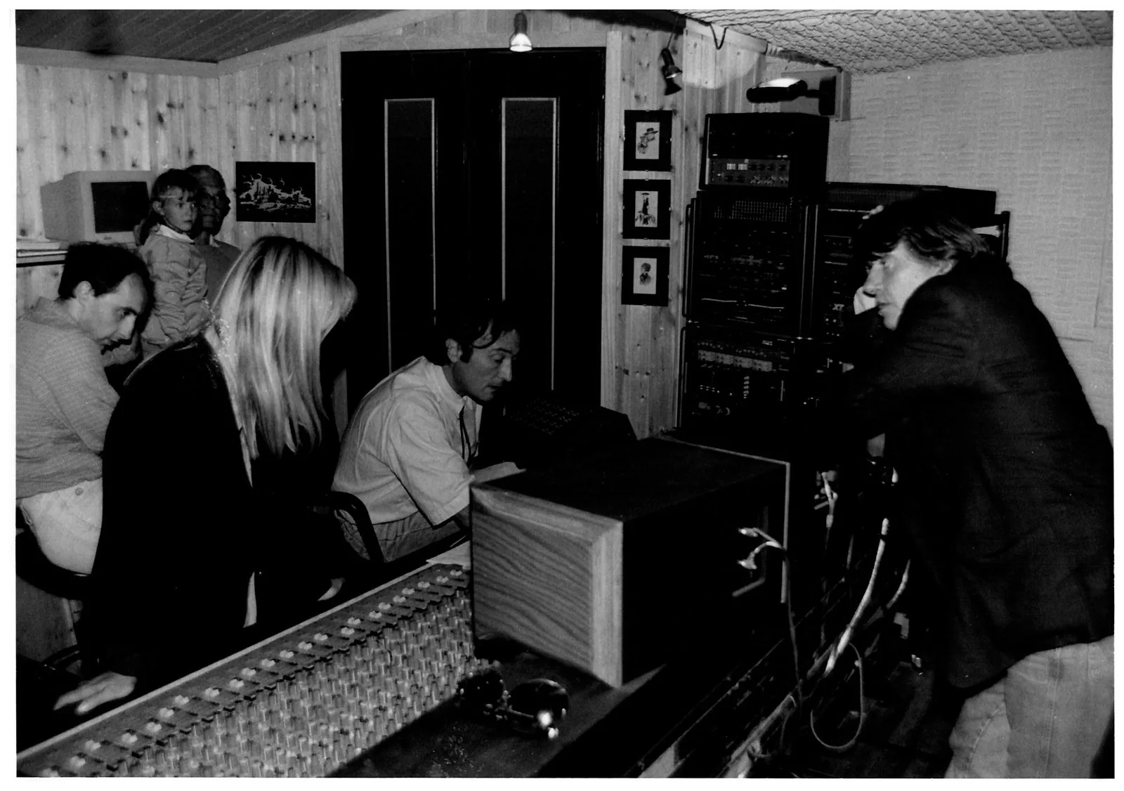 Control room storica del Blue Record Studio con la console AMEK Angela