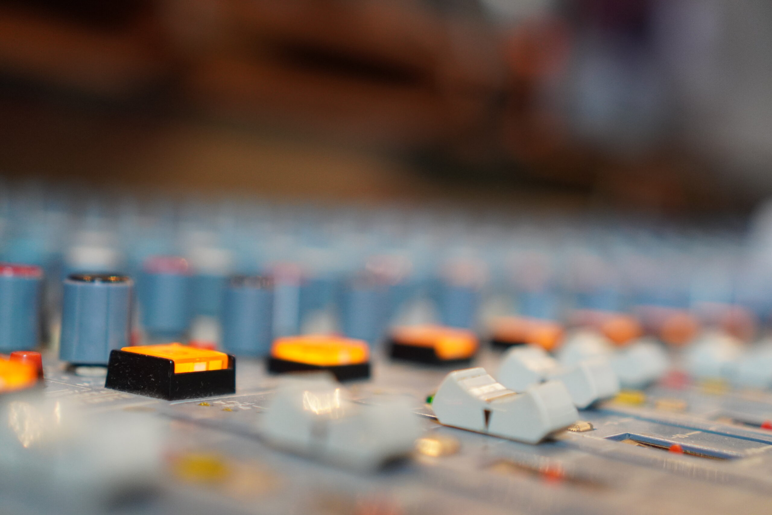 Console AMEK Angela nella control room di StudioGaudio